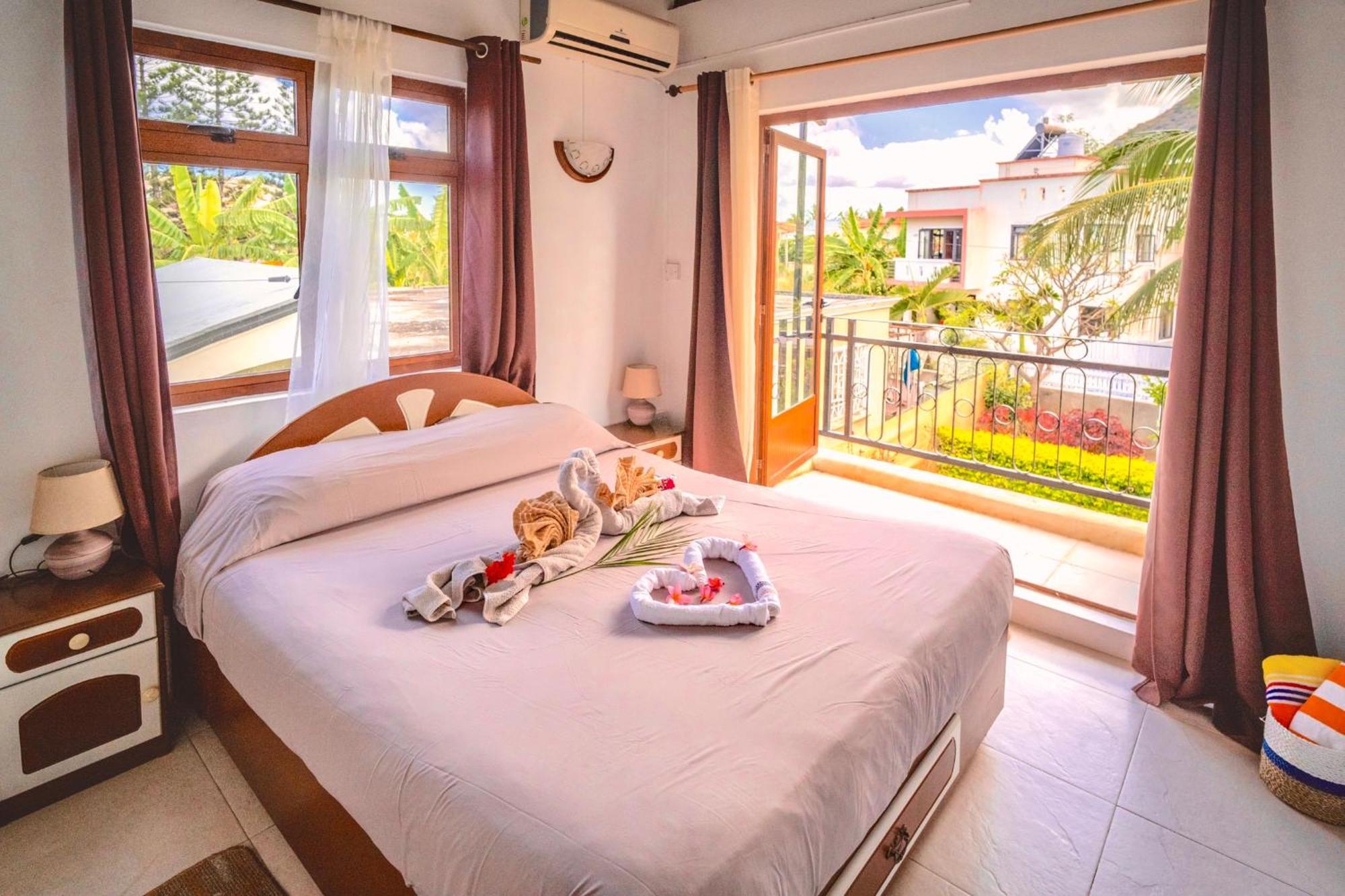 Charming Condo Riviere Noire Luaran gambar